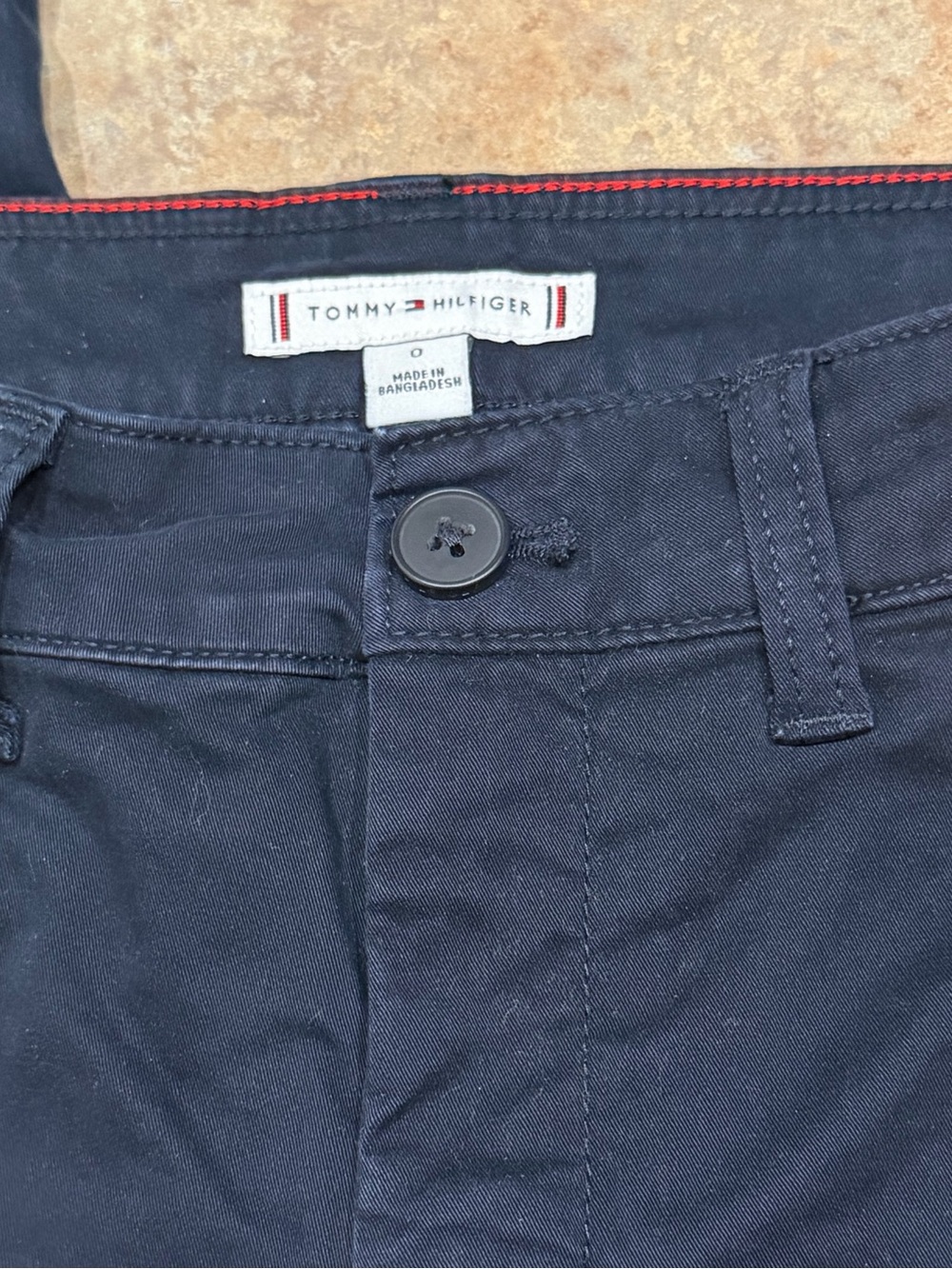 Women’s Tommy Hilfiger Navy Pants with Red Trim. Size 0